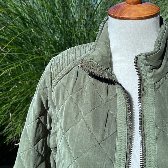 [BlankNyC} Cropped Olive Zip Front Jacket - Picture 3 of 14